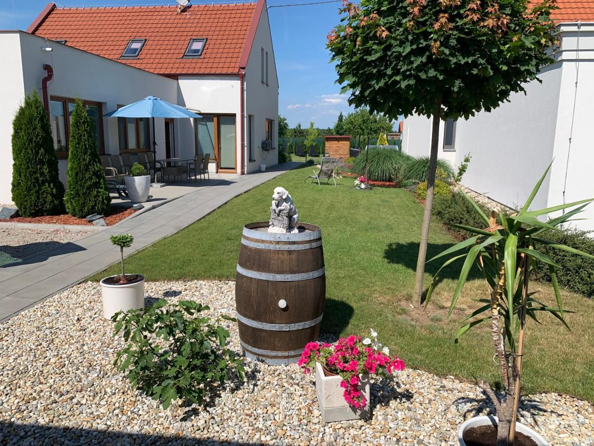 Apartmány ROSE Lednice Exterior foto