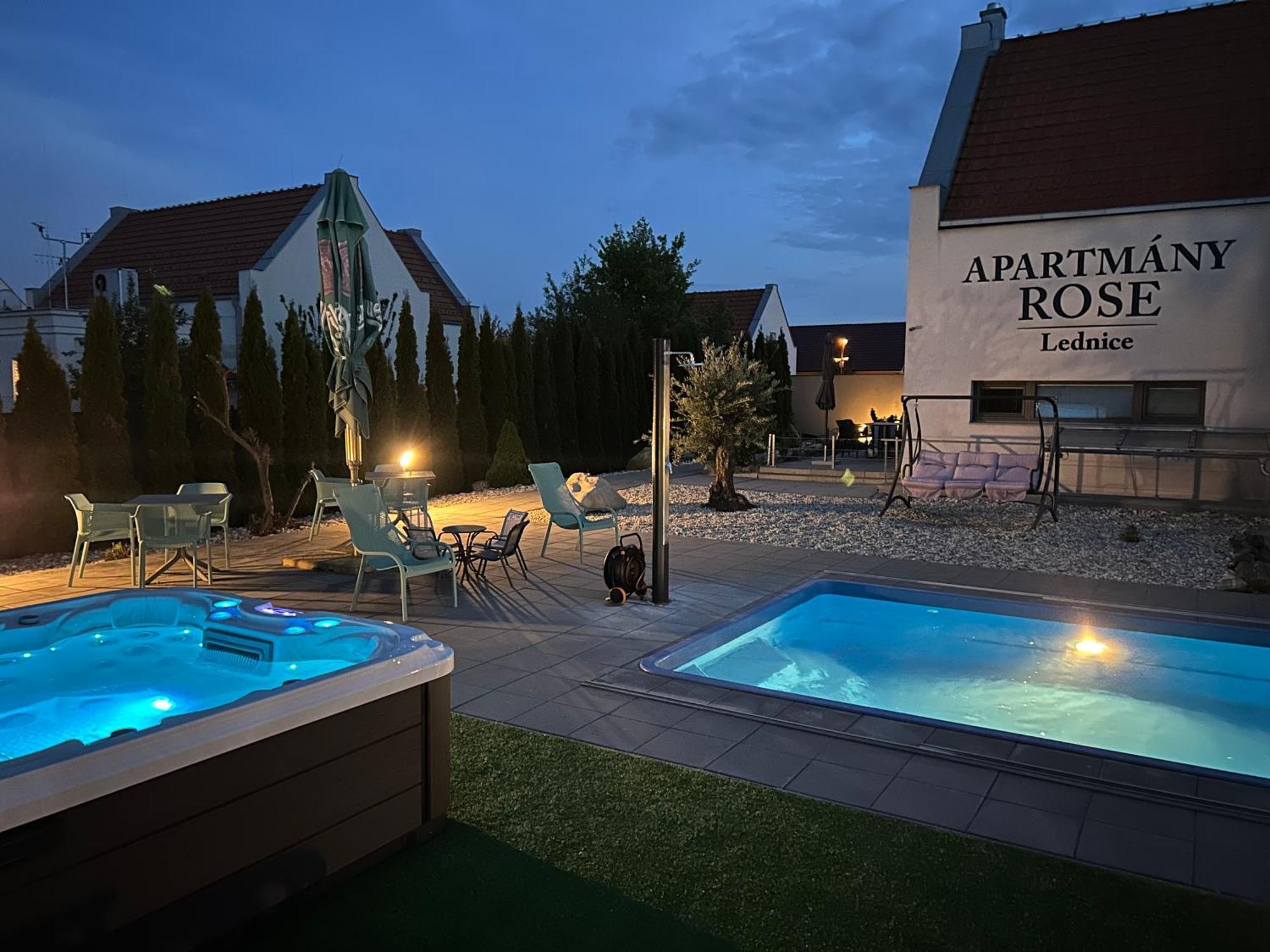 Apartmány ROSE Lednice Exterior foto